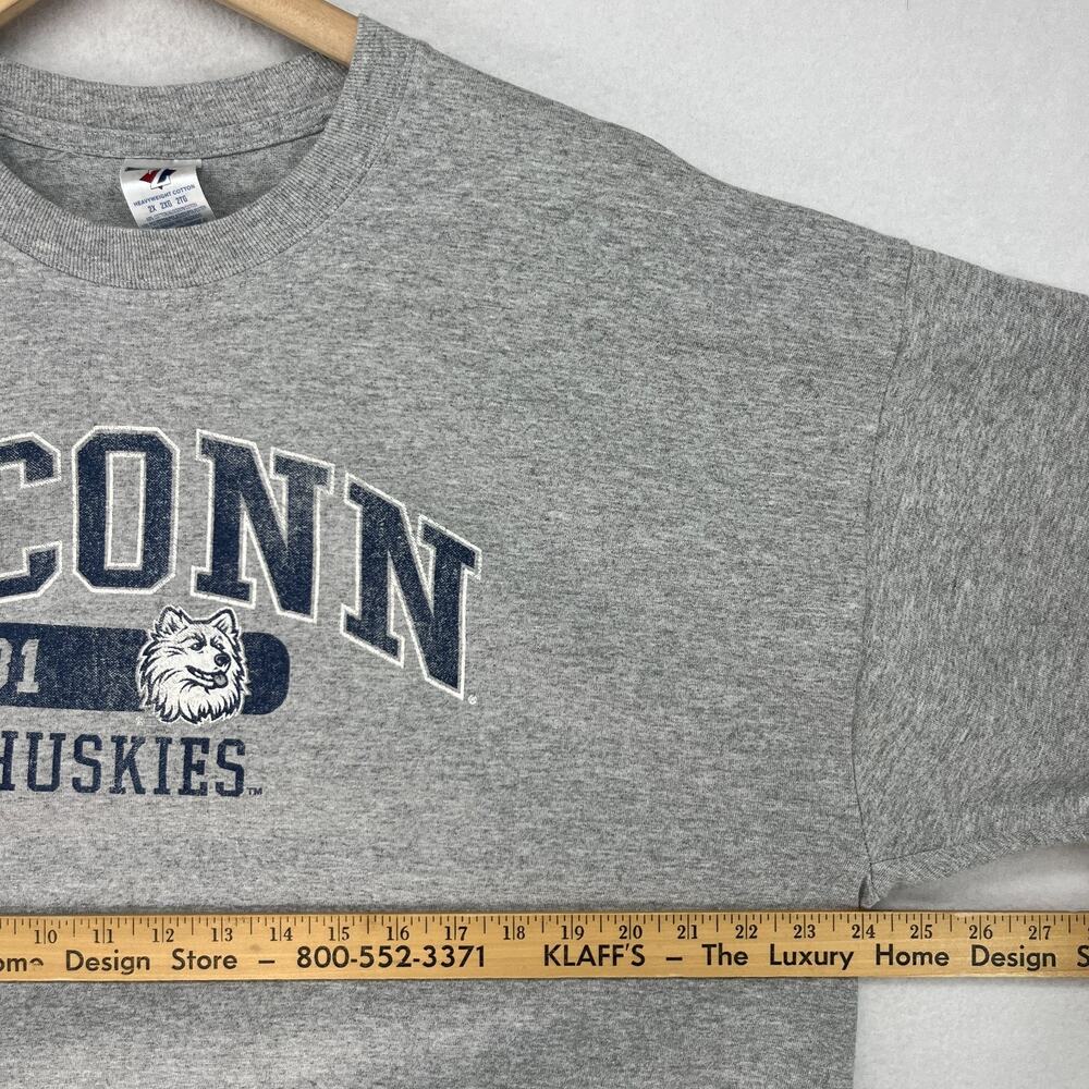 UCONN Shirt Mens 2XL HUSKIES University Connecticut Tee Starrs Cotton Gray - Picture 10 of 12